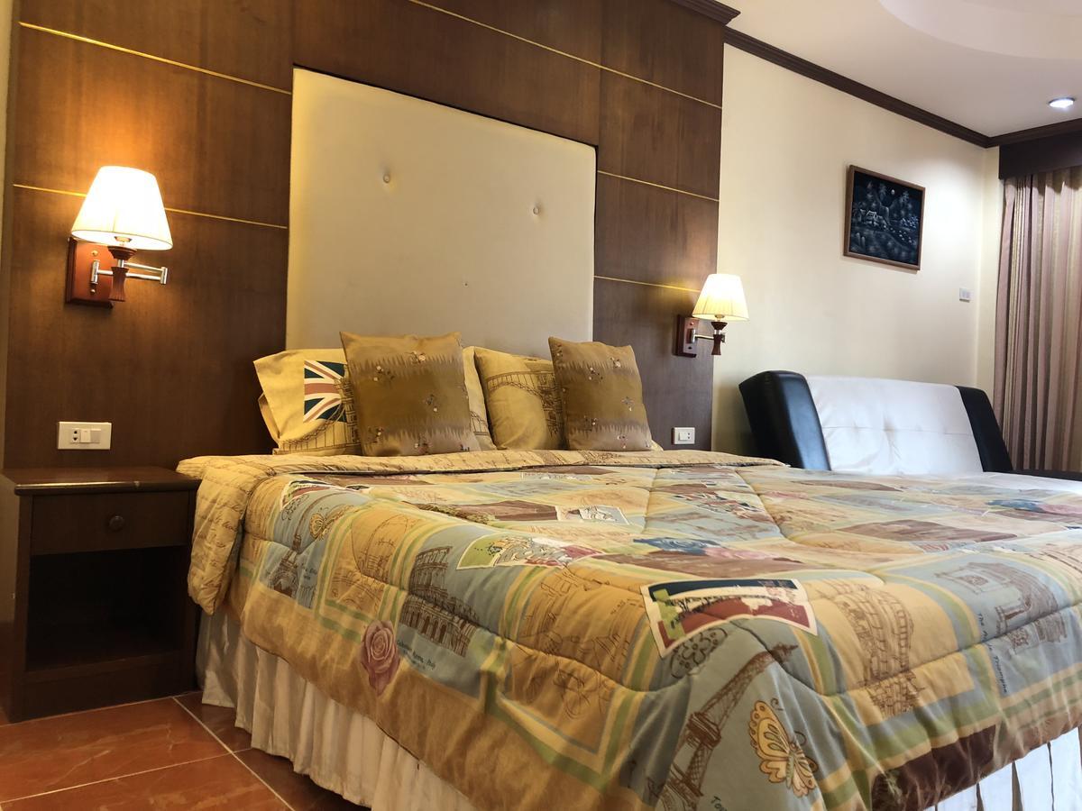 Ban Tyrol Hotel Patong Luaran gambar